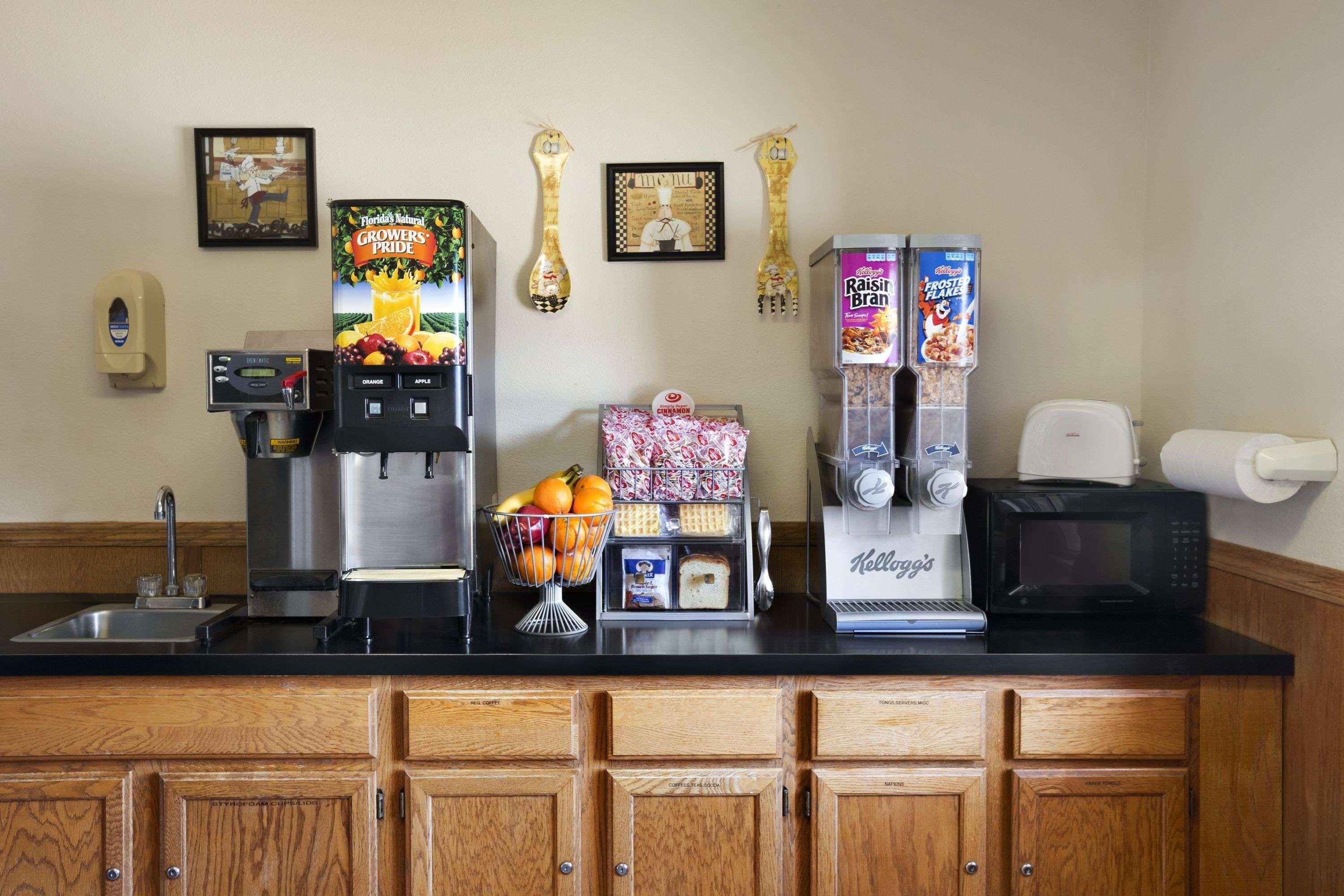Super 8 By Wyndham Batesville Esterno foto