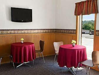Super 8 By Wyndham Batesville Esterno foto